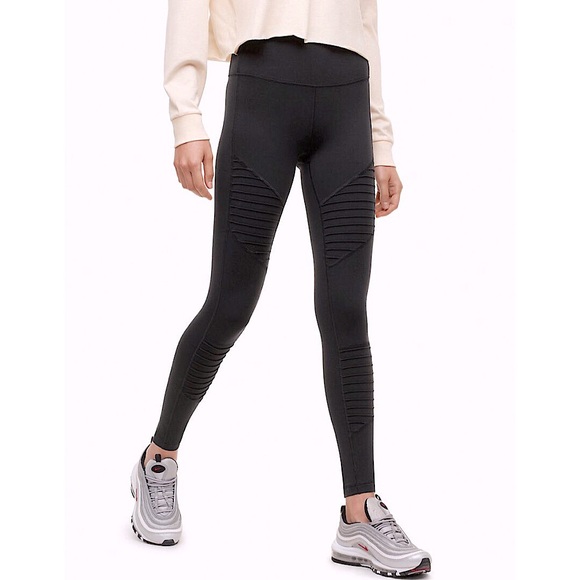 Aritzia TNA “Tecuya” Pant high rise legging - Picture 1 of 6